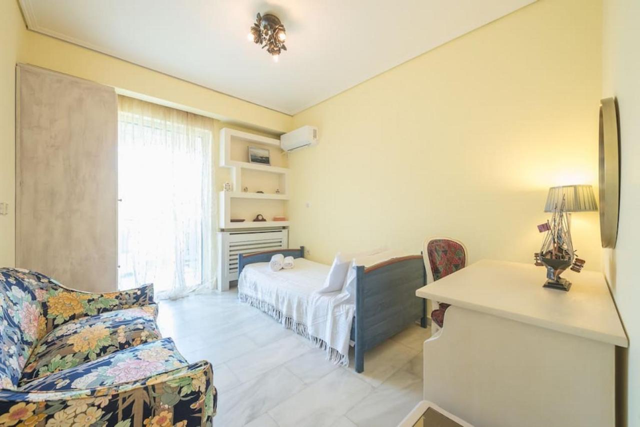 Central 3Br Apartment Next To Panormou Metro! Athen Exterior foto