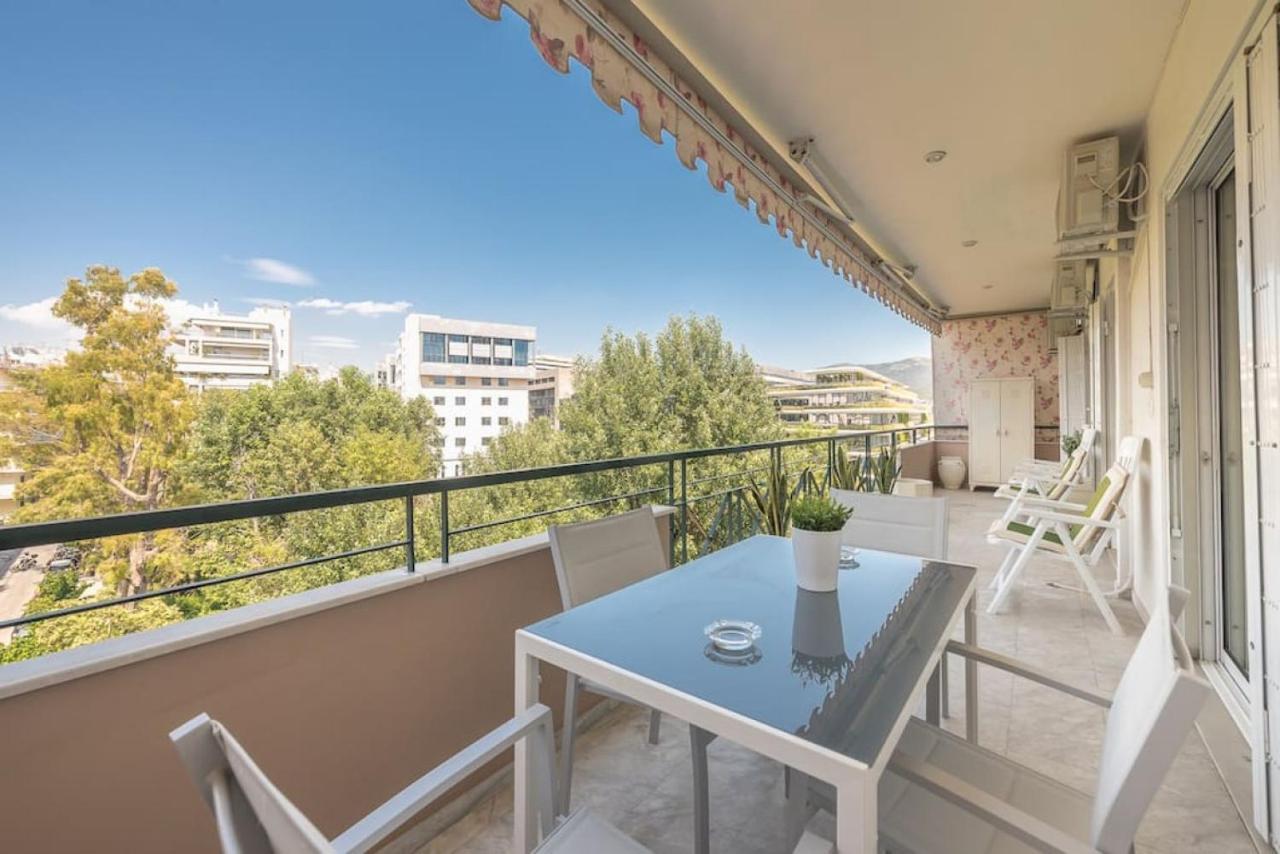 Central 3Br Apartment Next To Panormou Metro! Athen Exterior foto