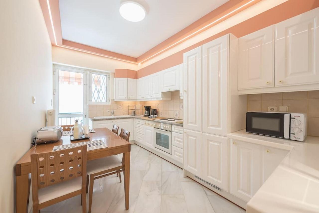 Central 3Br Apartment Next To Panormou Metro! Athen Exterior foto