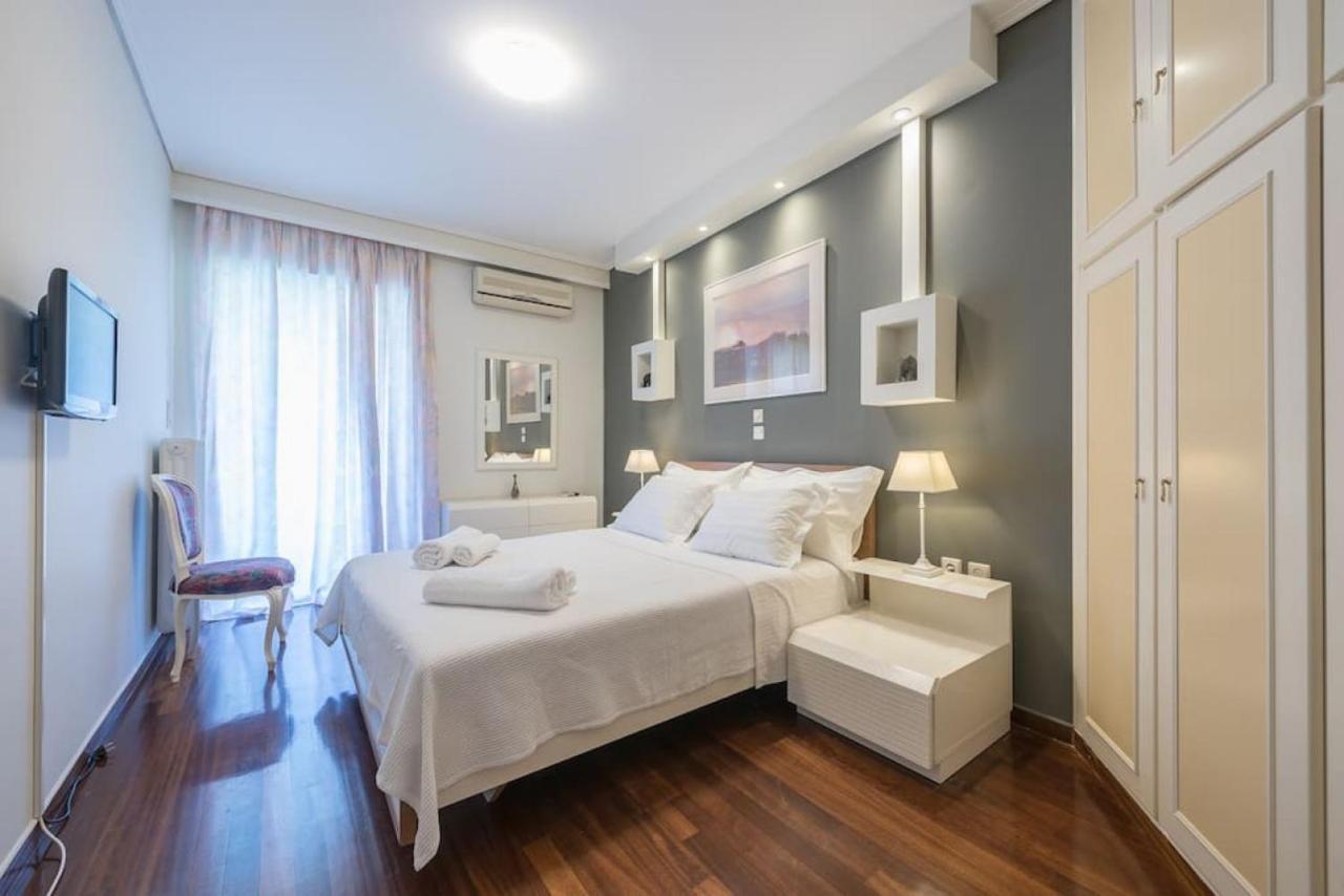 Central 3Br Apartment Next To Panormou Metro! Athen Exterior foto