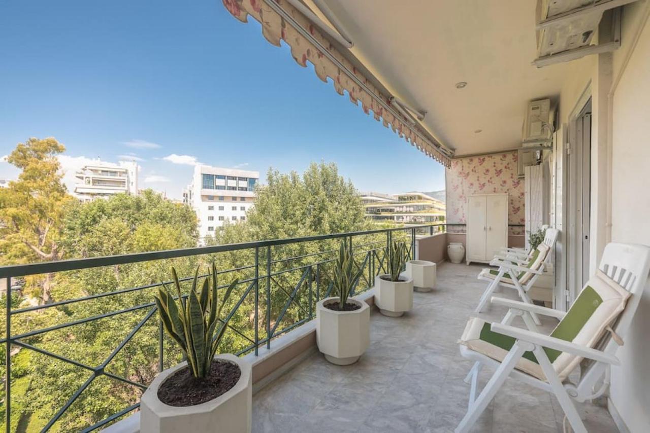 Central 3Br Apartment Next To Panormou Metro! Athen Exterior foto